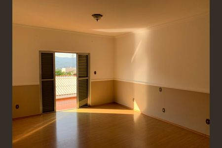 Casa para alugar com 408m², 4 quartos e 4 vagas Casa para alugar com 408m², 4 quartos e 4 vagasQuarto