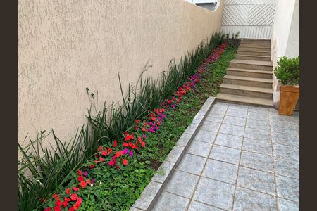 Casa para alugar com 408m², 4 quartos e 4 vagas Casa para alugar com 408m², 4 quartos e 4 vagasÁrea externa