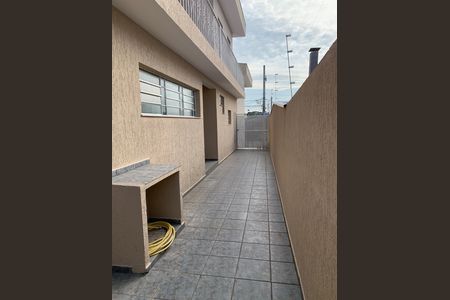 Casa para alugar com 408m², 4 quartos e 4 vagas Casa para alugar com 408m², 4 quartos e 4 vagasÁrea externa