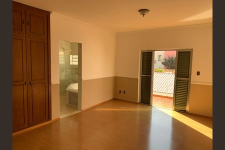 Casa para alugar com 408m², 4 quartos e 4 vagas Casa para alugar com 408m², 4 quartos e 4 vagasQuarto