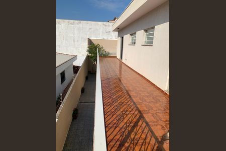 Casa para alugar com 408m², 4 quartos e 4 vagas Casa para alugar com 408m², 4 quartos e 4 vagasVaranda