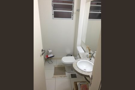 Apartamento para alugar com 120m², 3 quartos e 1 vaga Apartamento para alugar com 120m², 3 quartos e 1 vagaBanheiro