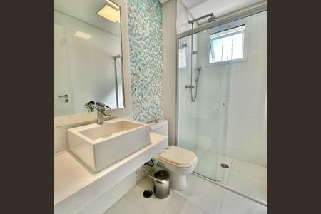 Casa à venda com 95m², 3 quartos e 2 vagas Casa à venda com 95m², 3 quartos e 2 vagasBanheiro