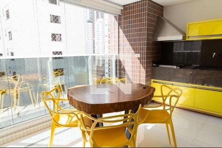 Casa à venda com 95m², 3 quartos e 2 vagas Casa à venda com 95m², 3 quartos e 2 vagasVaranda