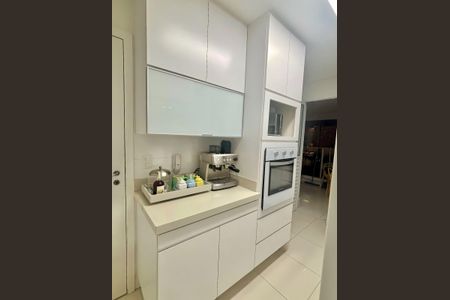 Cozinha de casa à venda com 3 quartos, 95m² em Vila Regente Feijó, São Paulo
