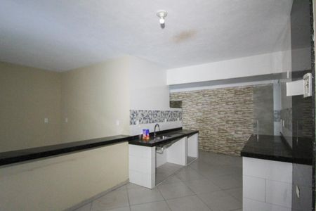 Casa para alugar com 70m², 2 quartos e sem vaga Casa para alugar com 70m², 2 quartos e sem vagaCozinha e Copa