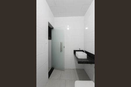 Casa para alugar com 70m², 2 quartos e sem vaga Casa para alugar com 70m², 2 quartos e sem vagaBanheiro
