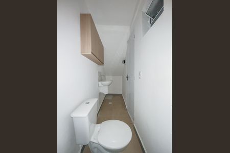 Banheiro de kitnet/studio para alugar com 1 quarto, 20m² em Vila Yolanda, Osasco