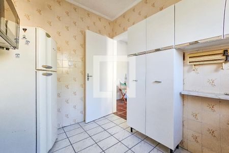 Cozinha de apartamento para alugar com 1 quarto, 78m² em Jardim Praiano, Guarujá