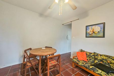 Sala de apartamento para alugar com 1 quarto, 78m² em Jardim Praiano, Guarujá