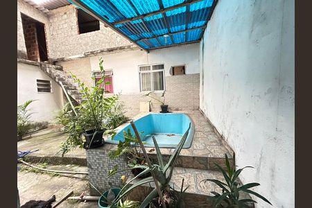 Casa para alugar com 60m², 1 quarto e sem vagaPiscina