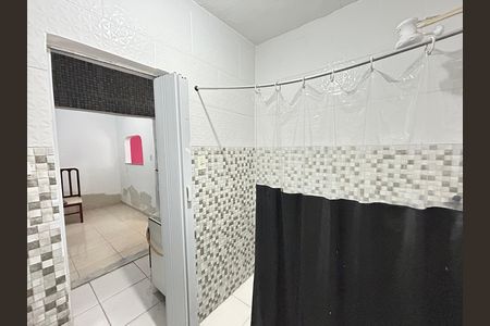 Banheiro de casa para alugar com 1 quarto, 60m² em Engenheiro Leal, Rio de Janeiro