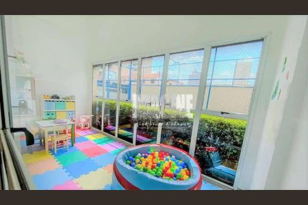 Apartamento para alugar com 64m², 3 quartos e 1 vaga