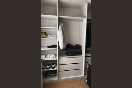 Quarto de apartamento para alugar com 2 quartos, 105m² em Vila Carrão, São Paulo