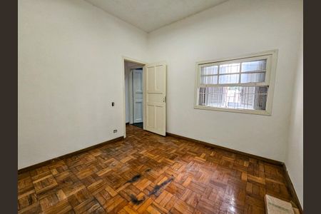 Casa para alugar com 120m², 2 quartos e 2 vagasQuarto 1