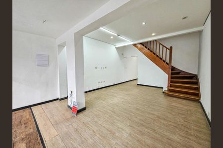 Sala de casa para alugar com 2 quartos, 120m² em Cidade Monções, São Paulo