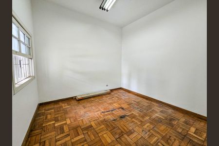 Casa para alugar com 120m², 2 quartos e 2 vagasQuarto 1