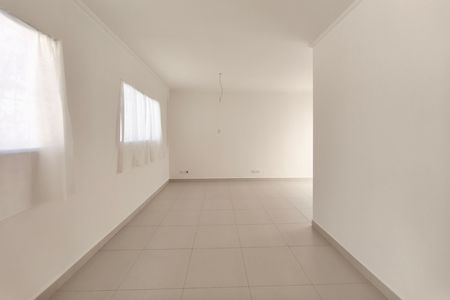Casa para alugar com 177m², 3 quartos e 5 vagas Casa para alugar com 177m², 3 quartos e 5 vagasSala