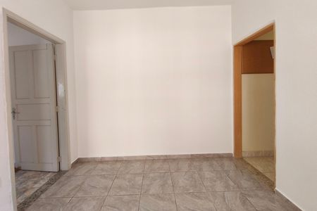 Casa para alugar com 177m², 3 quartos e 5 vagas Casa para alugar com 177m², 3 quartos e 5 vagasEdícula - Sala