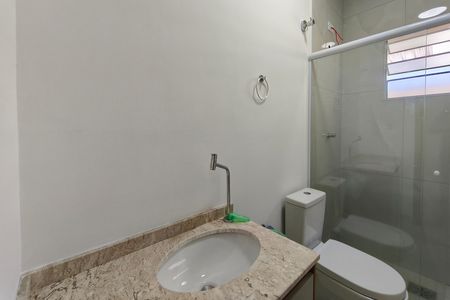 Casa para alugar com 177m², 3 quartos e 5 vagas Casa para alugar com 177m², 3 quartos e 5 vagasBanheiro