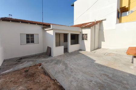 Casa para alugar com 177m², 3 quartos e 5 vagas Casa para alugar com 177m², 3 quartos e 5 vagasQuintal