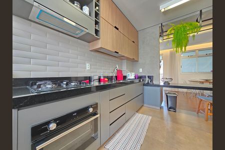 Apartamento à venda com 80m², 2 quartos e 1 vaga Apartamento à venda com 80m², 2 quartos e 1 vagaCozinha