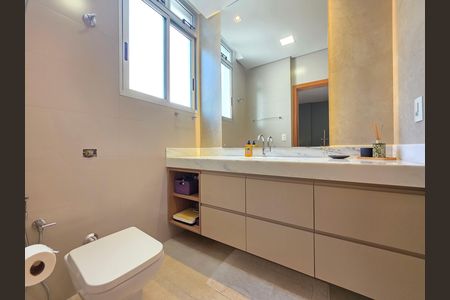 Apartamento à venda com 80m², 2 quartos e 1 vaga Apartamento à venda com 80m², 2 quartos e 1 vagaBanheiro da Suíte