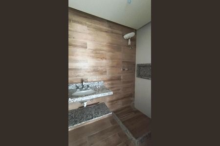 Apartamento à venda com 80m², 2 quartos e 2 vagas Apartamento à venda com 80m², 2 quartos e 2 vagasBanheiro da Suíte