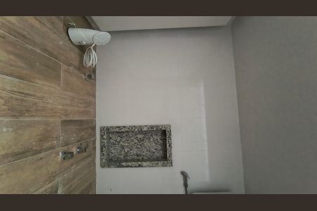 Apartamento à venda com 80m², 2 quartos e 2 vagas Apartamento à venda com 80m², 2 quartos e 2 vagasBanheiro da Suíte
