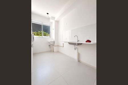 Cozinha de apartamento para alugar com 1 quarto, 40m² em Jardim das Margaridas, Salvador