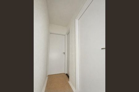 Corredor de apartamento para alugar com 1 quarto, 40m² em Jardim das Margaridas, Salvador