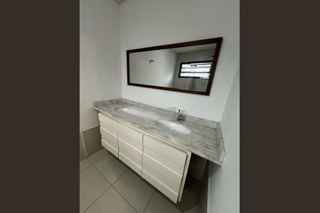 Casa para alugar com 4 quartos, 250m² em Jardim Paulista, São Paulo