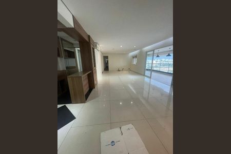 Apartamento para alugar com 3 quartos, 168m² em Várzea da Barra Funda, São Paulo