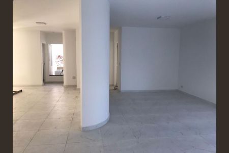 Casa para alugar com 4 quartos, 342m² em Jardim Paulista, Barueri