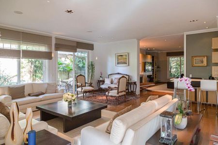 Casa para alugar com 4 quartos, 707m² em Pacaembu, São Paulo