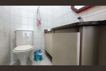 Apartamento à venda com 142m², 3 quartos e 3 vagas Apartamento à venda com 142m², 3 quartos e 3 vagasLavabo