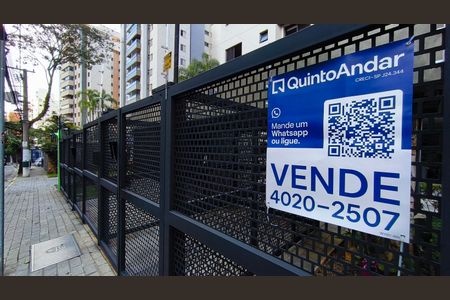 Apartamento à venda com 142m², 3 quartos e 3 vagas Apartamento à venda com 142m², 3 quartos e 3 vagasFachada + Plaquinha