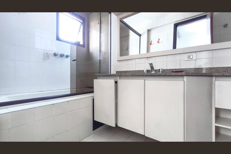 Apartamento à venda com 142m², 3 quartos e 3 vagas Apartamento à venda com 142m², 3 quartos e 3 vagasBanheiro da Suíte 3