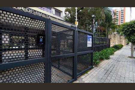 Fachada + Plaquinha de apartamento à venda com 3 quartos, 142m² em Jardim Vila Mariana, São Paulo
