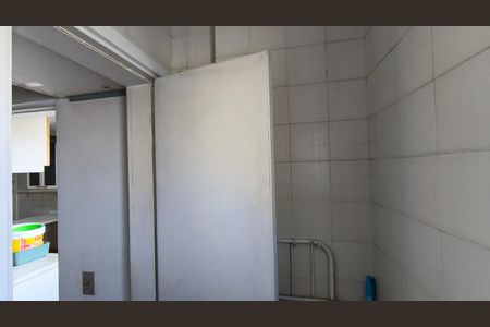 Apartamento à venda com 142m², 3 quartos e 3 vagas Apartamento à venda com 142m², 3 quartos e 3 vagasBanheiro de Serviço