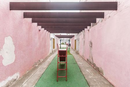 Casa de condomínio para alugar com 70m², 2 quartos e 1 vagaÁrea comum - Playground