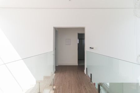 Corredor de casa de condomínio para alugar com 3 quartos, 400m² em Sabaúna, Mogi das Cruzes