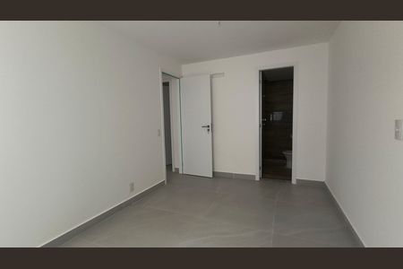 Apartamento à venda com 80m², 3 quartos e 2 vagasSuíte 1
