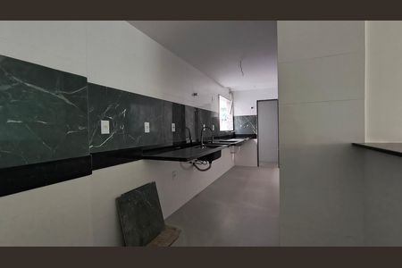 Apartamento à venda com 80m², 3 quartos e 2 vagasCozinha e Área de Serviço 