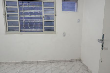 Casa para alugar com 300m², 2 quartos e 4 vagas Casa para alugar com 300m², 2 quartos e 4 vagasQuarto