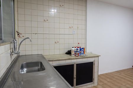 Casa para alugar com 300m², 2 quartos e 4 vagas Casa para alugar com 300m², 2 quartos e 4 vagasCozinha 2