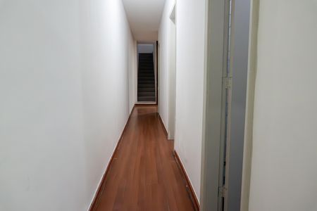 Casa para alugar com 300m², 2 quartos e 4 vagas Casa para alugar com 300m², 2 quartos e 4 vagasCorredor