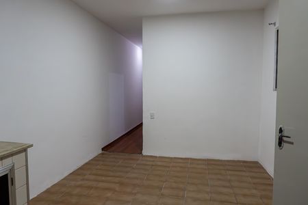 Casa para alugar com 300m², 2 quartos e 4 vagas Casa para alugar com 300m², 2 quartos e 4 vagasCozinha 2
