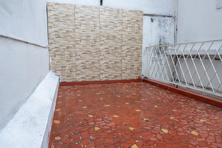 Casa para alugar com 300m², 2 quartos e 4 vagas Casa para alugar com 300m², 2 quartos e 4 vagasQuintal