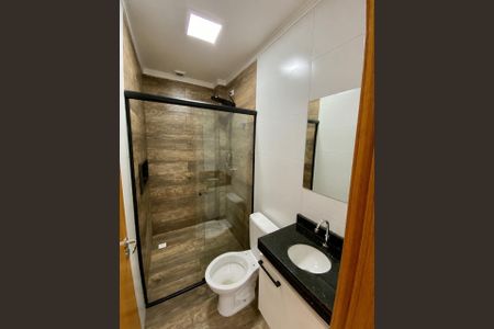 Banheiro  de apartamento à venda com 2 quartos, 41m² em Vila Diva, São Paulo